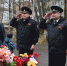 ВОЗЛОЖЕНИИ ВЕНКОВ И ЦВЕТОВ К ПАМЯТНЫМ ДОСКАМ, МЕМОРИАЛАМ И МОНУМЕНТУ ПОБЕДЫ - Сетевое издание Онега